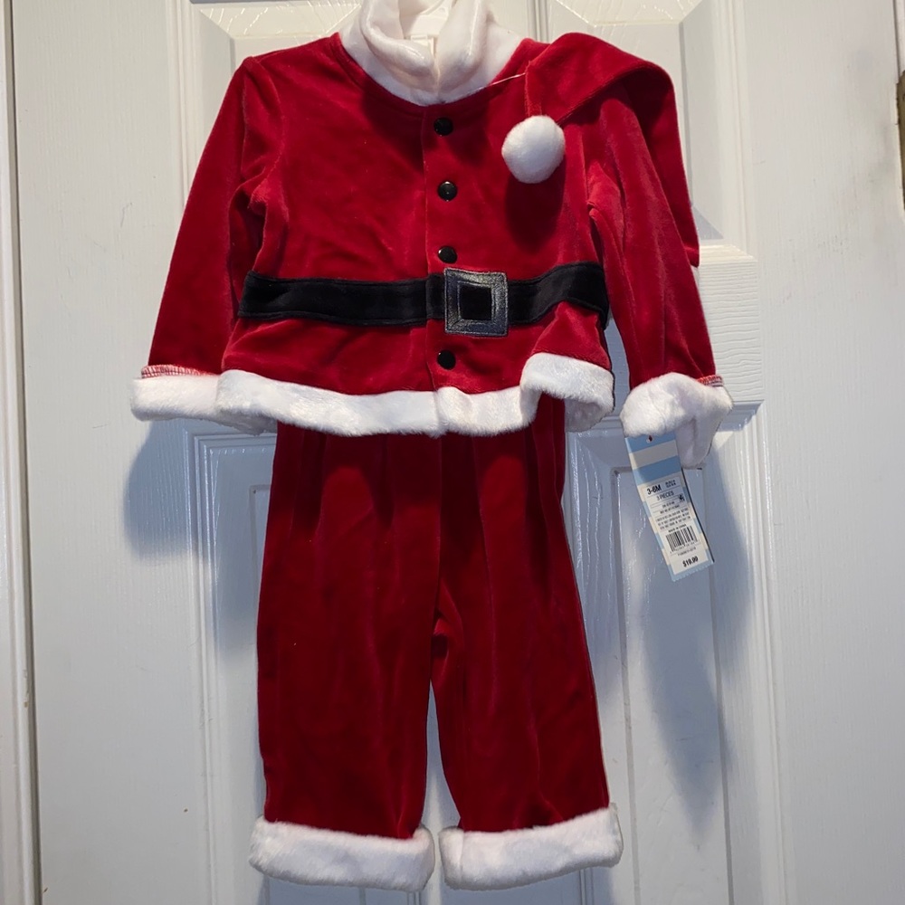 New Cat & Jack Santa suit size 3-6 months NWT